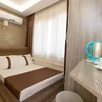 Carvan Hotel *