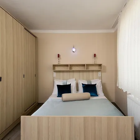 Carvan Hotel *